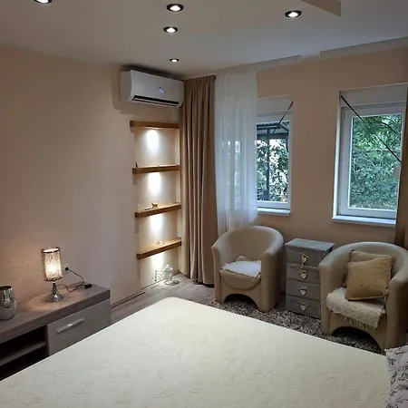 Apartament Stan U Smederevskoj Palanci - Naselje Kolonija Smederevska Palanka